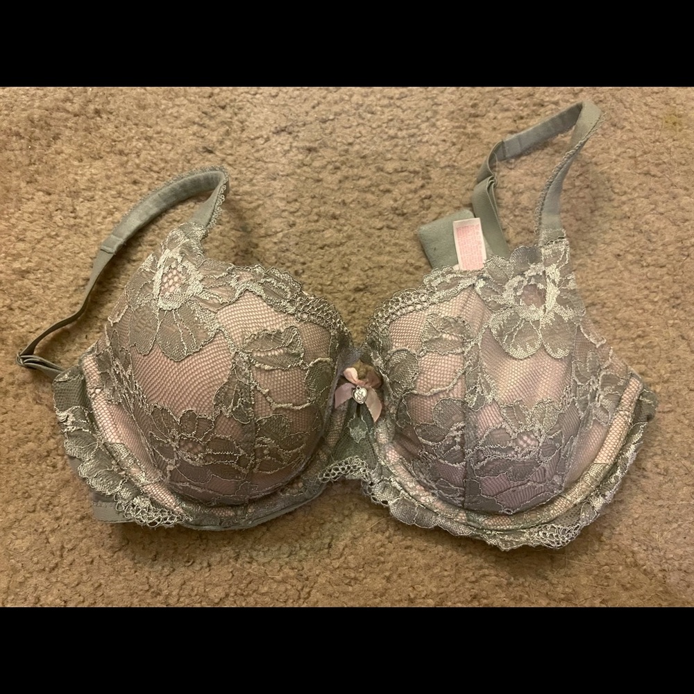 Victoria’s Secret bra